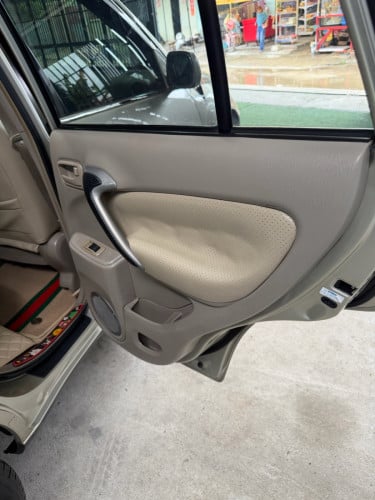 Rav4L 01ប៉ុង1ឡានថ្មី