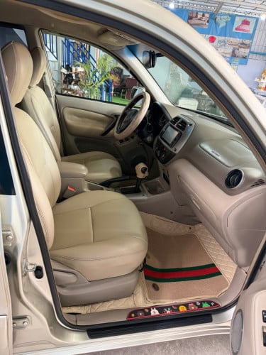 Rav4L 01ប៉ុង1ឡានថ្មី