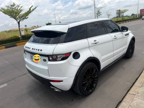 Reang rover ឆ្នាំ2012 សាំង