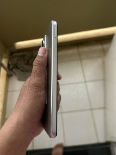 Redmi 15 នៅស្អាត 98% ដូចរូបមានគ្រឿងគ្រប់សុីម២ក្រុមហ៊ុន Ram 8g Memory 256g