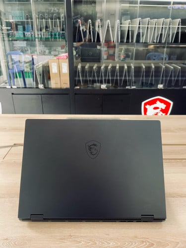 RTX 5050 លក់ខាតជាង400$😱 MSI Cyborg15 B2RWEKG ថ្មី 1000$ជាង😤