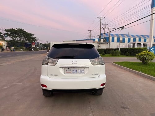 RX 330 2004 For Rent /出租