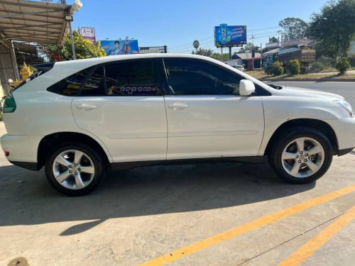 RX 330 2005 For Rent /出租