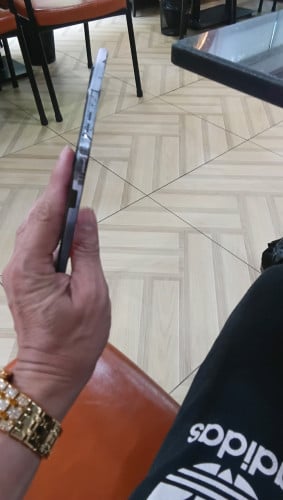 Samsung Galaxy Fold 3 ក្រុមហ៏ុន សុិ 2