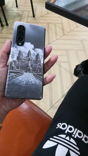 Samsung Galaxy Fold 3 ក្រុមហ៏ុន សុិ 2