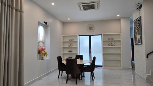 Single villa for rent at 60m