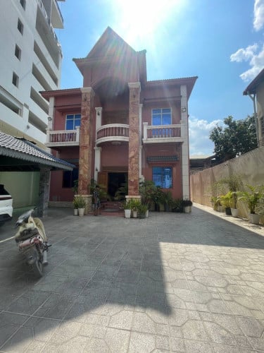 Single villa for rent near street 271