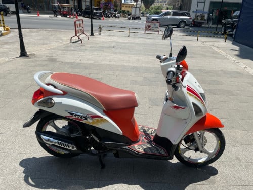 Suzuki Lets 2016 New98%មានពន្ធកាតគ្រីស្លាកលេខ