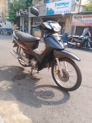 Suzuki viva 2013 650$