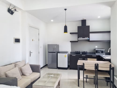 Swimming Pool Studio Serviced Apartment with Gym For Rent near AEON mall