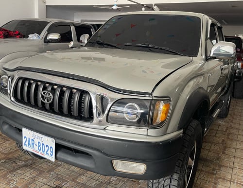 Tacoma ឆ្នាំ02 V6 ប៉ុងភ្លើង ឡានថ្មី