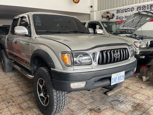 Tacoma ឆ្នាំ02 V6 ប៉ុងភ្លើង ឡានថ្មី