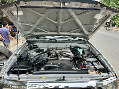 Tacoma 2002 ម៉ាសុីន6 ប៉ុង1 ឡានស្អាត