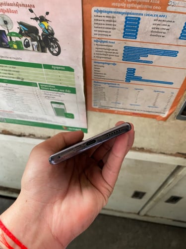 Tecno Camon 30s ក្រុមហ៊ុន​ Ram​ 8G+8G / 128G ស្អាត98%