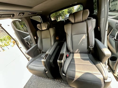 Toyota Alphard full option  2015 up 2021