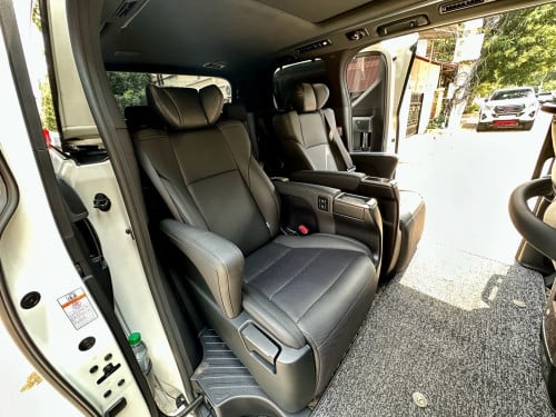 Toyota Alphard full option  2015 up 2021