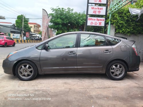 Toyota Prius 2008 full touring 12300$ ចរចារ ឡានស្អាតណាស់ Telegram 0972626605/015653588