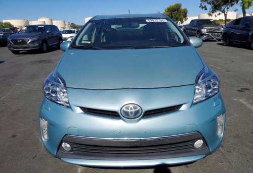 Toyota Prius plug in advance