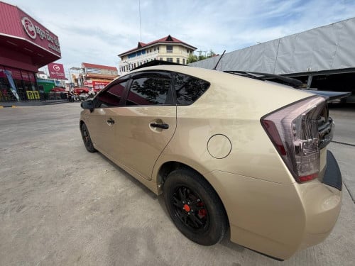 Toyota Prius  Year:2010 Option: 4 solar