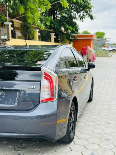 Toyota Pruis 2013 Option3