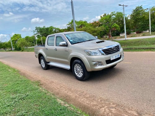 Toyota Vigo លក់នៅសៀមរាប