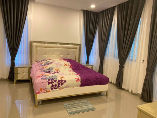 Twin villa for rent at Chipmong Landmark 271