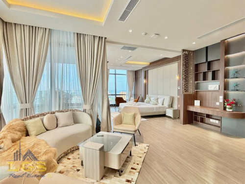 Ultra-Luxury Sky Villa​  for Rent 📍Location:  The Penthouse Residence, Tonle Bassac District