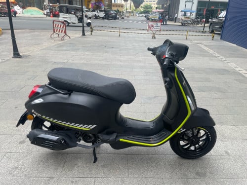 Vespa Princess125cc 2025 ស្មាតឃី New98%មានពន្ធកាតគ្រីស្លាកលេខ