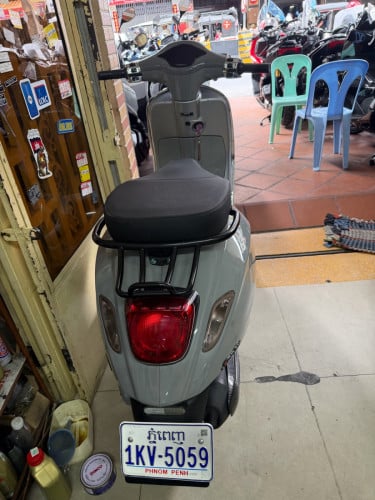Vespa sprint 125CC 2019