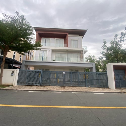 Villa for rent at Orkide