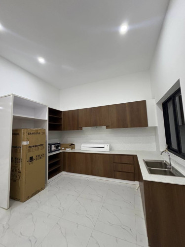 Villa For Rent in Borey The wood ( khan Char Ampov )