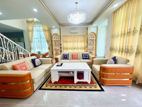 VILLA FOR RENT IN SIHANOUK VILLE / 西哈努克别墅出租