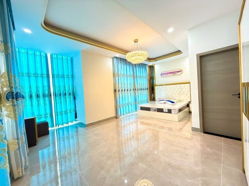 VILLA FOR RENT IN SIHANOUK VILLE / 西哈努克别墅出租