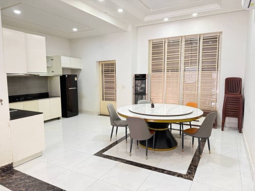 Villa for rent / Rental 租金: 1,200$/month (Can negotiation)