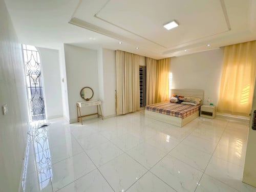 Villa for rent / Rental 租金: 1,200$/month (Can negotiation)