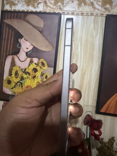 Vivo v70  កាលទិញថ្មីប្រអប់នៅថ្មី99.99%