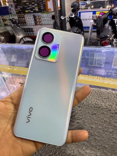 Vivo Y55 Ram8G Memory128G ក្រុមហ៊ុនសុីមពីរ មានឆ្នាំងសាក