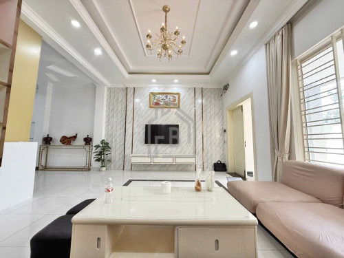 Western Twin-Villa 4 Bedrooms for RENT near Chip Mong Sen Sok Mall