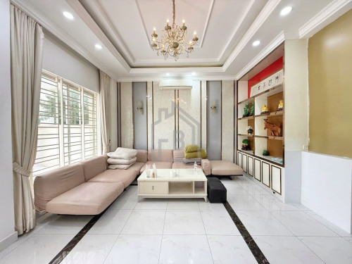 Western Twin-Villa 4 Bedrooms for RENT near Chip Mong Sen Sok Mall