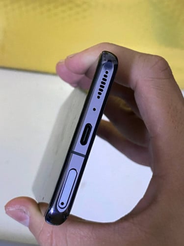 Xiaomi Mi 11 Ultra លក់ 210$ អេក្រង់សុីន មិនដានស្អាត256g /12 តួ ខ្នង កញ្ជក់មុខ 99%ថ្មល្អ
