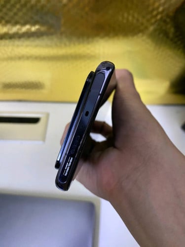 Xiaomi Mi 11 Ultra លក់ 210$ អេក្រង់សុីន មិនដានស្អាត256g /12 តួ ខ្នង កញ្ជក់មុខ 99%ថ្មល្អ