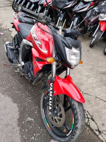 Yamaha FZ 2016 780$