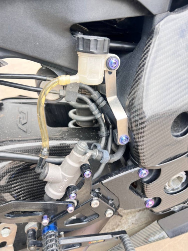 Yamaha R1 2020
