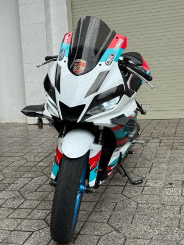 Yamaha R3