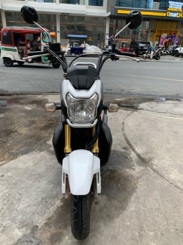 Zoomer លក់ប្រញាប់