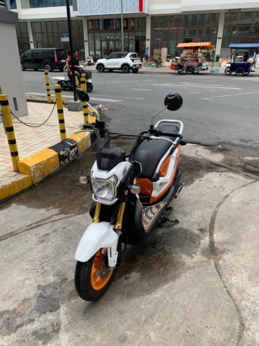 Zoomer លក់ប្រញាប់