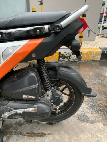 Zoomer លក់ប្រញាប់