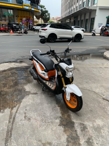 Zoomer លក់ប្រញាប់