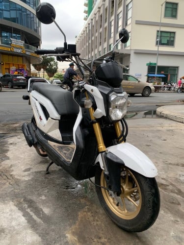 Zoomer លក់ប្រញាប់