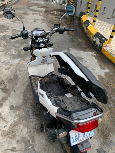 Zoomer លក់ប្រញាប់